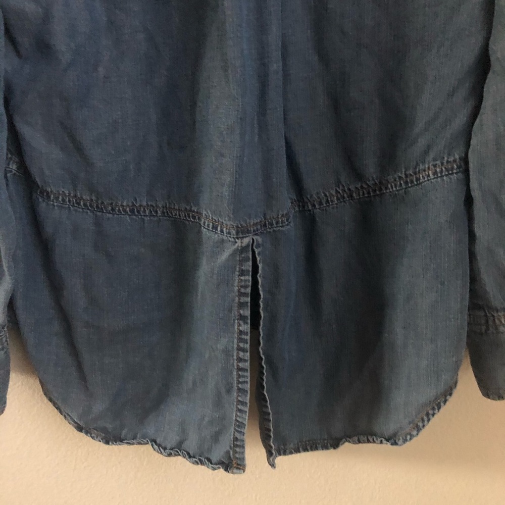 Anthropologie Cloth and Stone Chambray Shirt - Picture 4 of 5